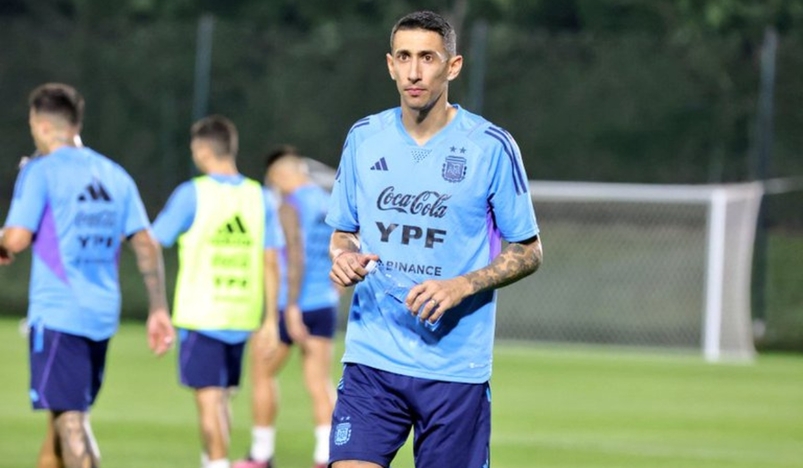 Argentinas Di Maria Returns to Training in Preparation for Netherlands Match